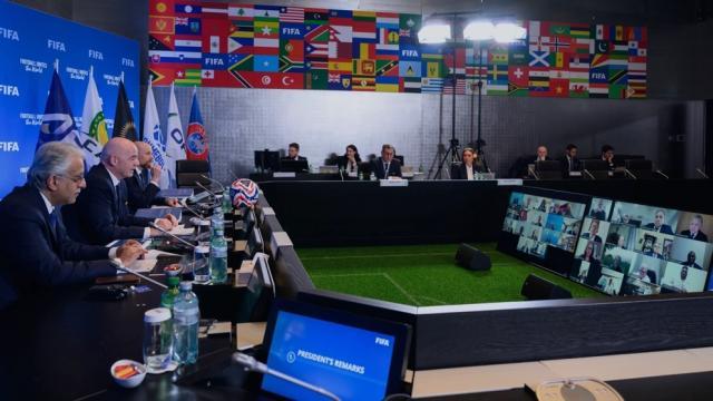 开云下载-国际足联分饼大会：新世俱杯32队瓜分10亿美元！